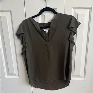 NWOT Calvin Klein Olive Ruffle Sleeve V-Neck Blouse Women’s Medium